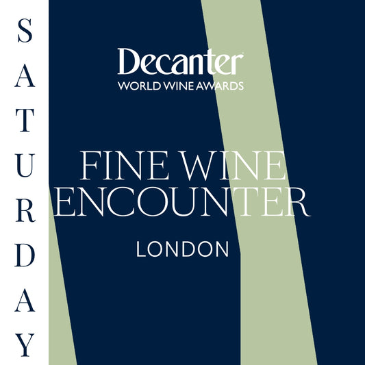 Mesa de ganadores de DWWA 2022 en el Decanter Fine Wine Encounter