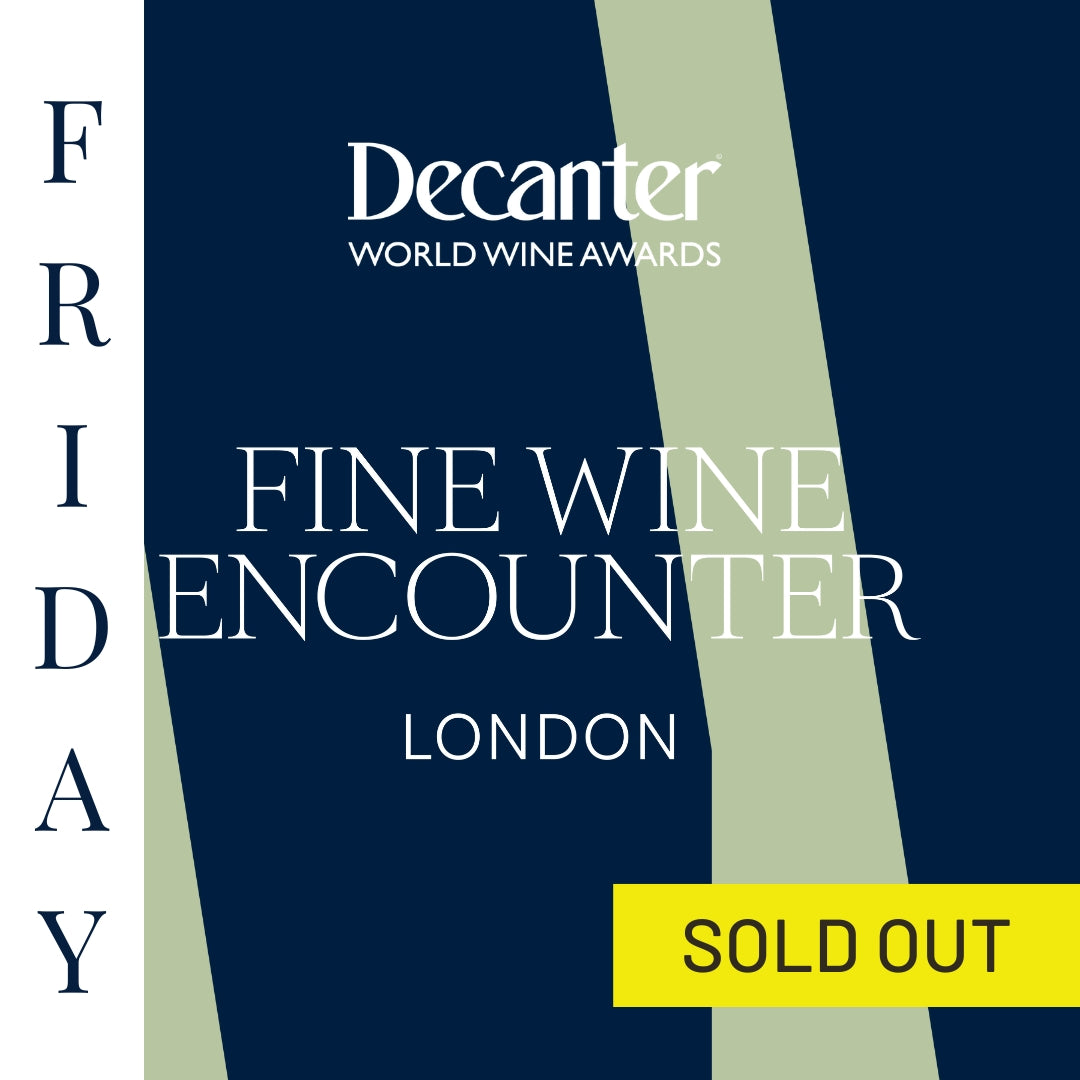 Mesa de ganadores de DWWA 2022 en el Decanter Fine Wine Encounter