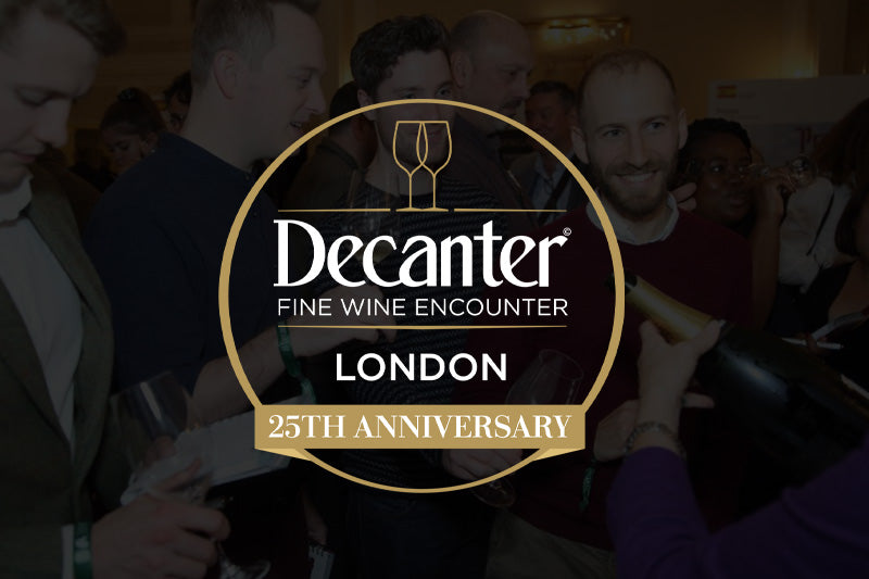 Mesa de ganadores de DWWA 2022 en el Decanter Fine Wine Encounter